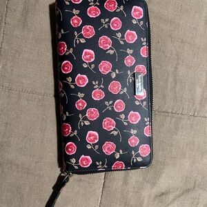 Kate Spade Outlet Ditsy Rose Continental Wallet EUC